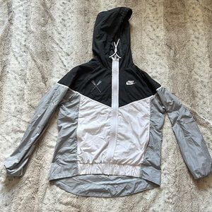 Women’s Nike Windbreaker Jacket